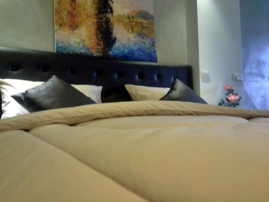 Thongtha Residence - Suvarnabhumi Airport Bangkok Room photo