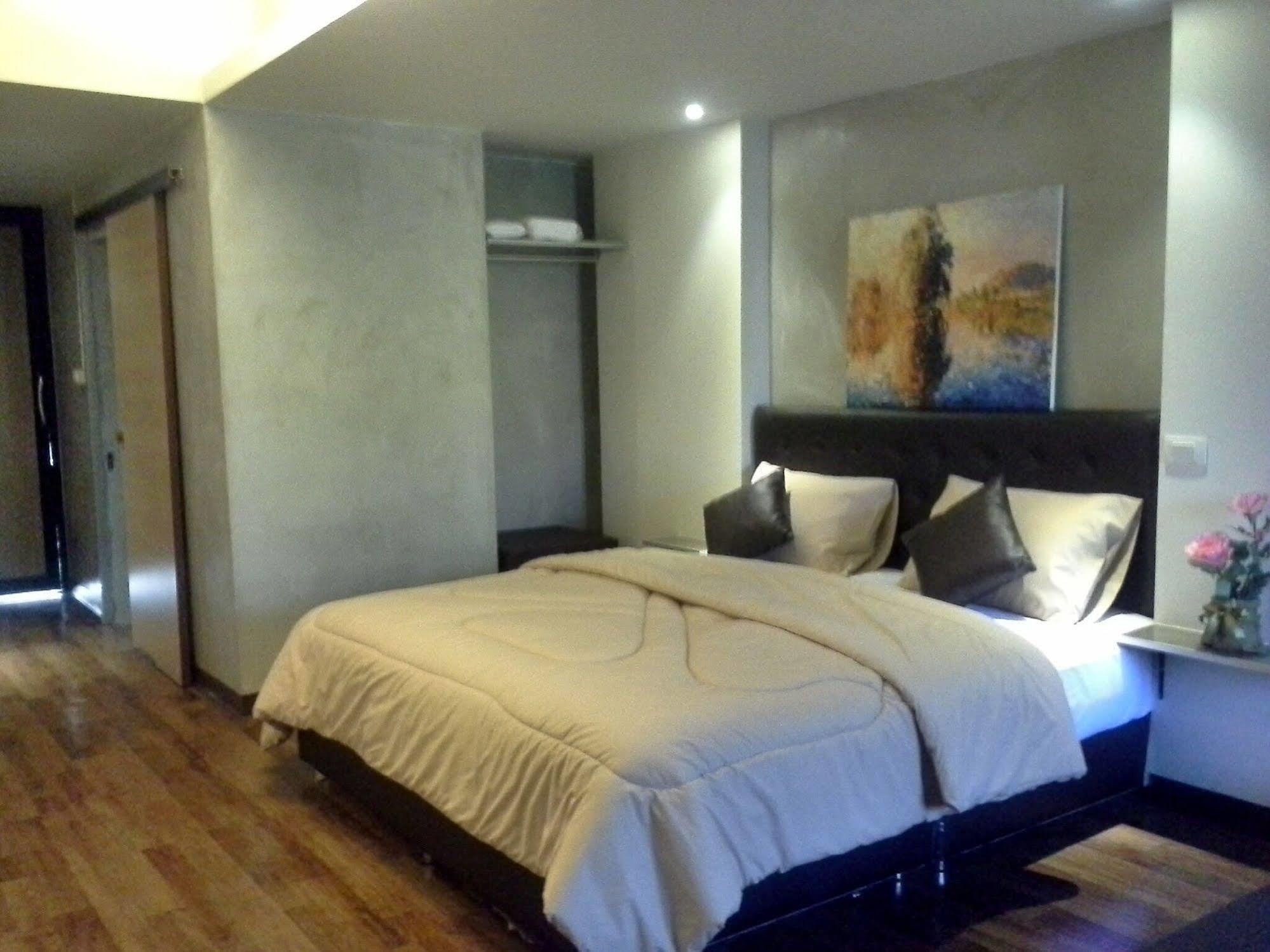 Thongtha Residence - Suvarnabhumi Airport Bangkok Exterior photo